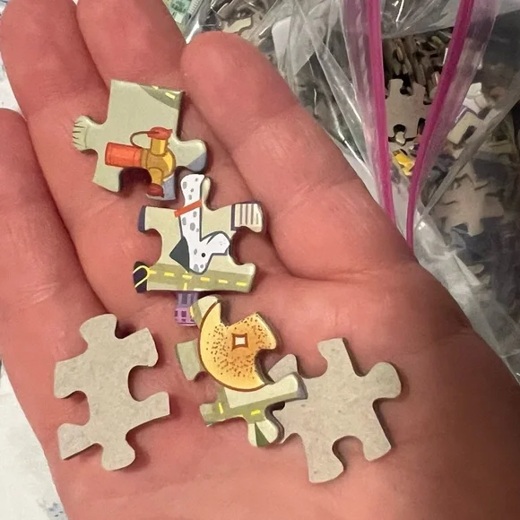 1000 piece NYC lpuzzle - Blue Lobster jigsaw puzzle puzzle - Picture 5 of 5